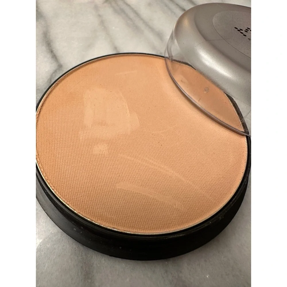 Max Factor Pan Cake Water Activated Foundation 101 Natural No. 2 - 1.7 Oz